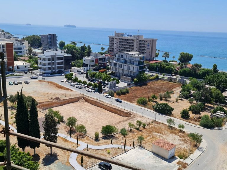 180° Limassol Residence