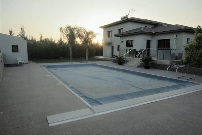 5 Bedroom Villa for Sale in Limassol District