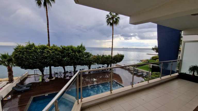 Balmyra Residence