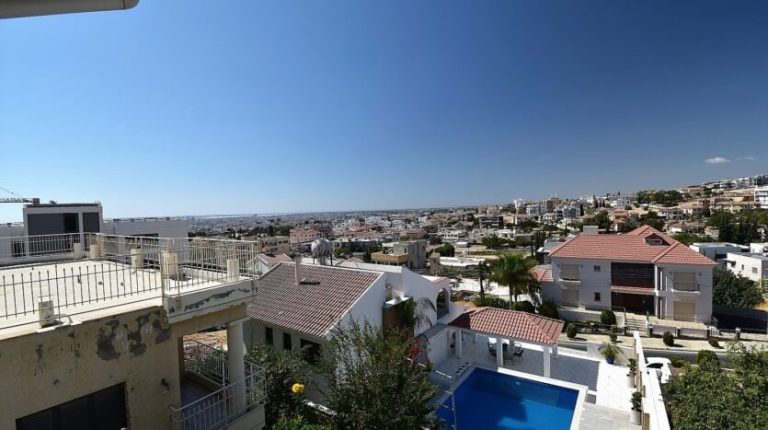 5 Bedroom Villa for Sale in Limassol District