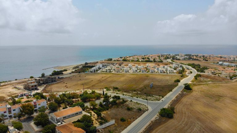 Faros Beach Villas