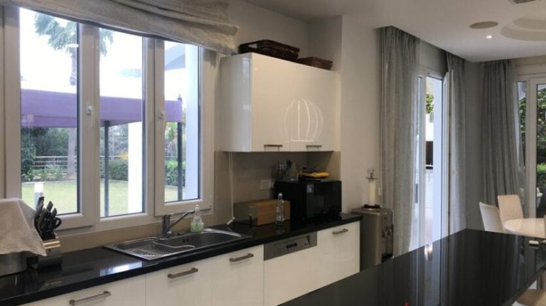 5 Bedroom Villa for Sale in Limassol District