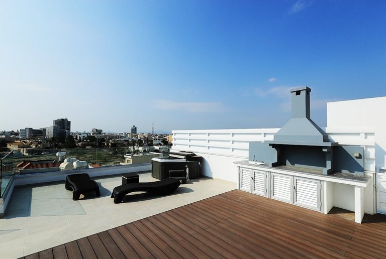 Plus 10 Marina Residence