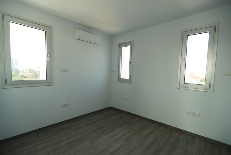 Plus 10 Marina Residence