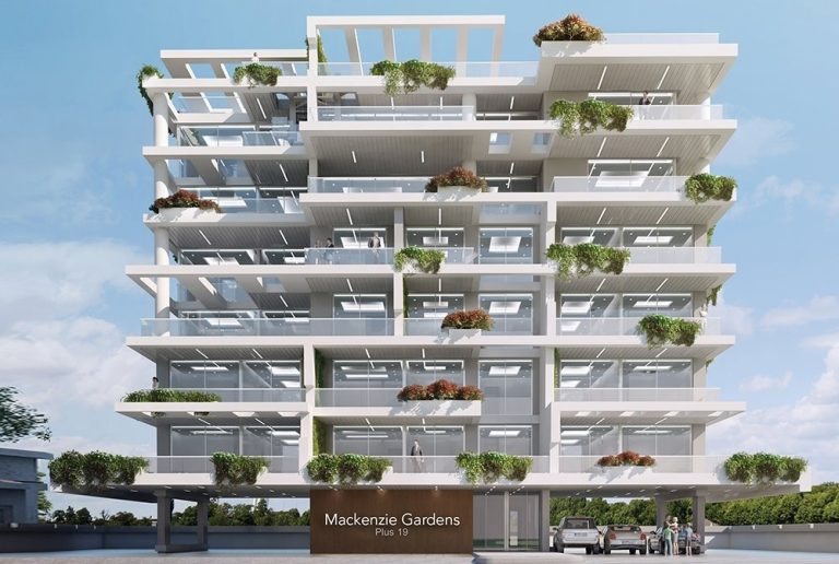 Plus 19 Mackenzie Gardens