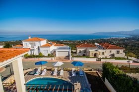 Prengos Sea View Villas