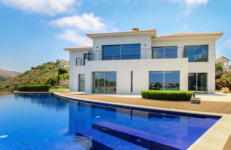 4 Bedroom Villa for Sale in Aphrodite Hills, Paphos District