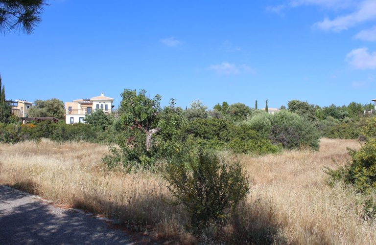 1,328m² Residential Plot for Sale in Aphrodite Hills, Paphos District