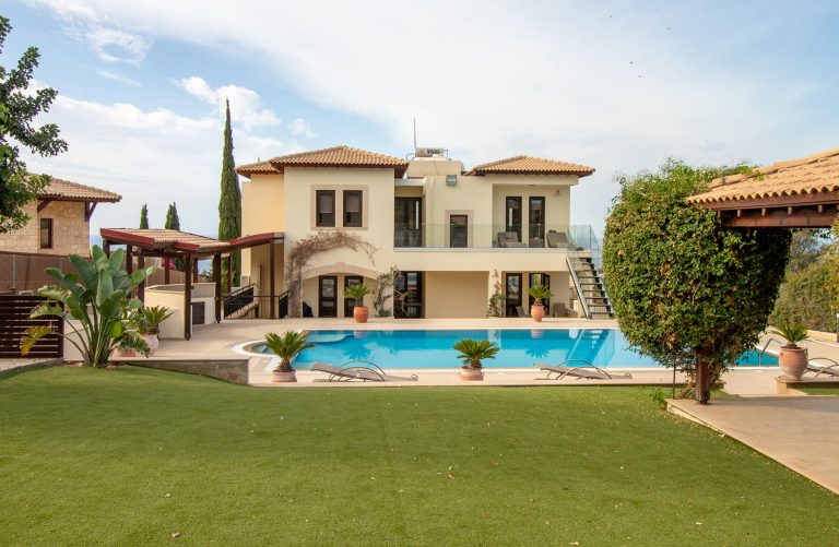 4 Bedroom Villa for Sale in Aphrodite Hills, Paphos District