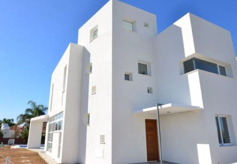 3 Bedroom Villa for Sale in Coral Bay, Paphos District