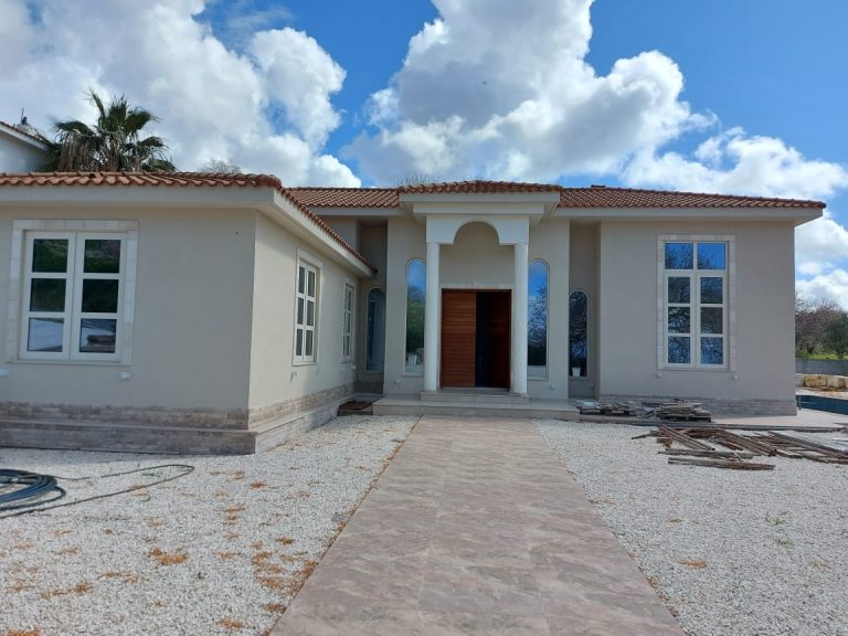 3 Bedroom House for Sale in Armou, Paphos District