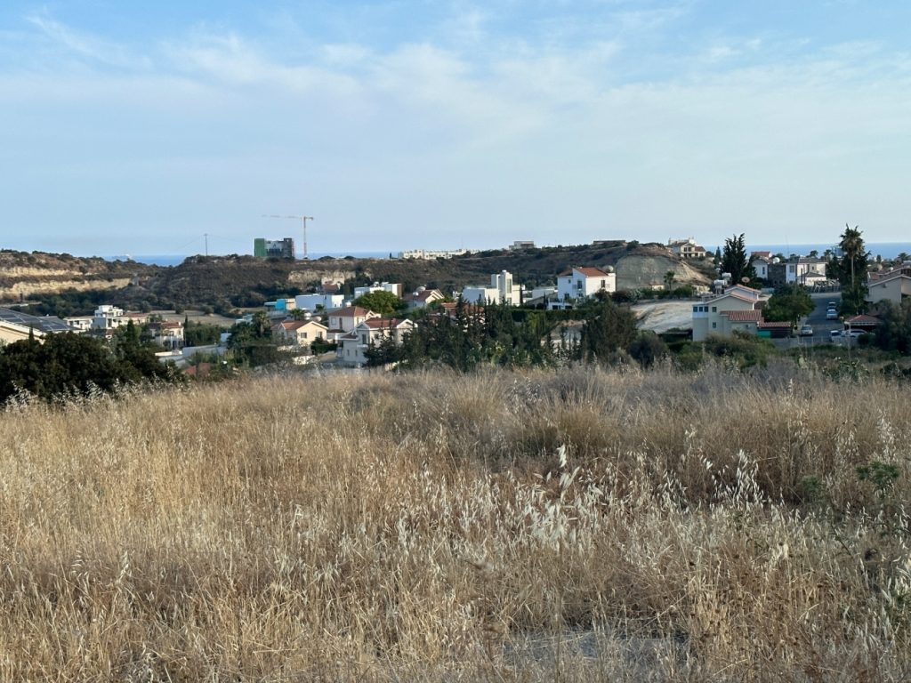 4,544m² Residential Plot for Sale in Agios Tychonas, Limassol District