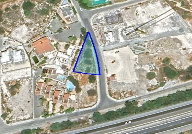 707m² Residential Plot for Sale in Agios Tychonas, Limassol District