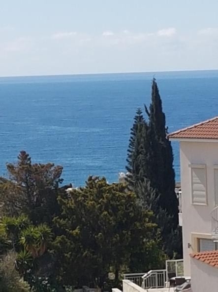 1,035m² Plot for Sale in Agios Tychonas, Limassol District