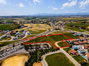 18,200m² Plot for Sale in Strovolos, Nicosia District