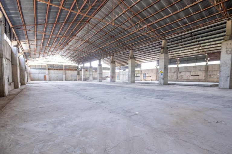 2052m² Warehouse for Sale in Strovolos, Nicosia District