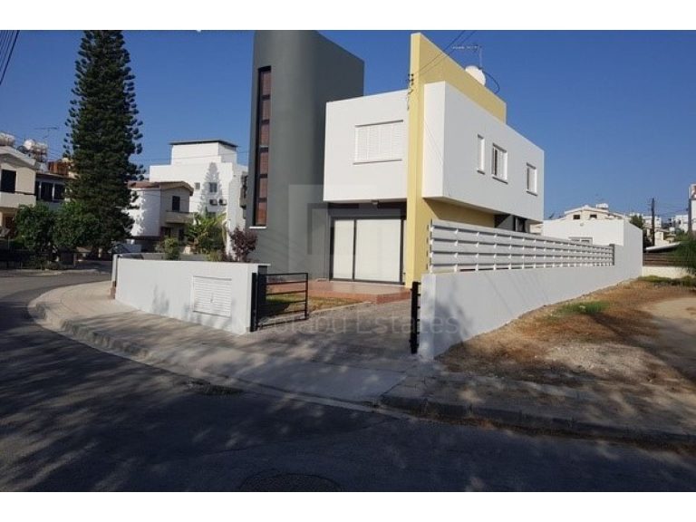 4 Bedroom House for Sale in Engomi, Nicosia District