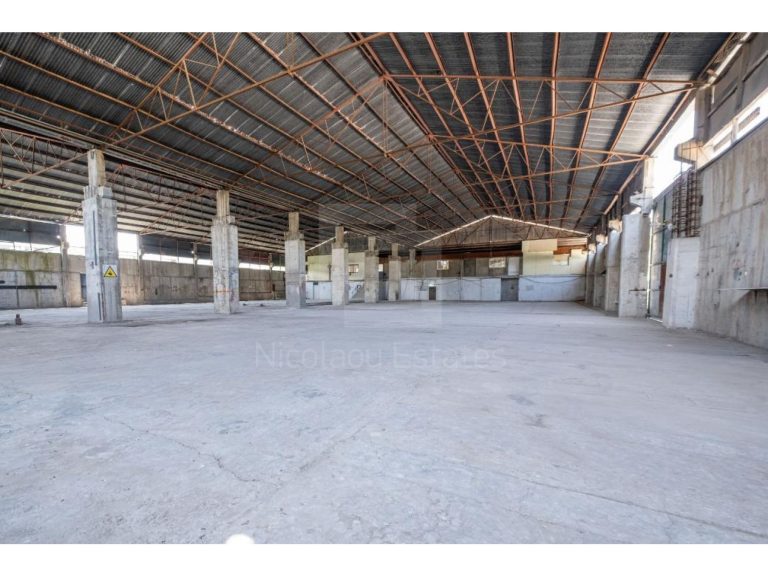 2052m² Building for Sale in Strovolos, Nicosia District