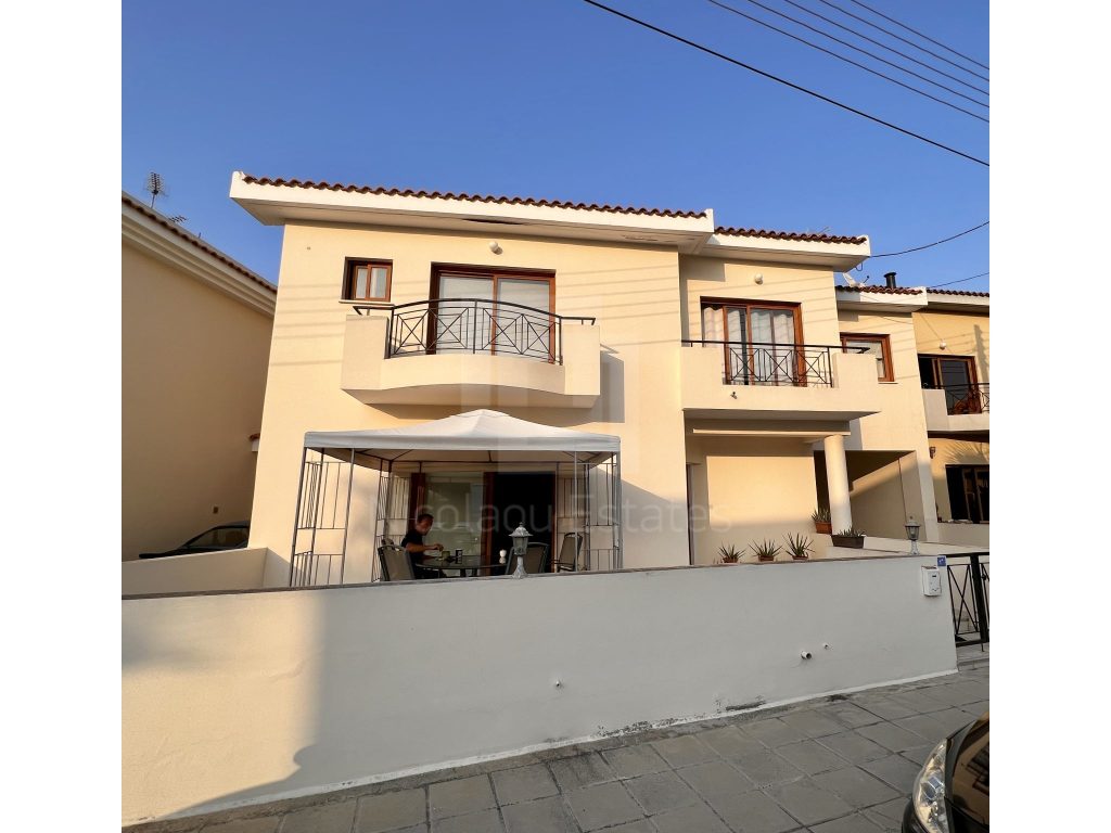 4 Bedroom House for Sale in Makedonitissa, Nicosia District