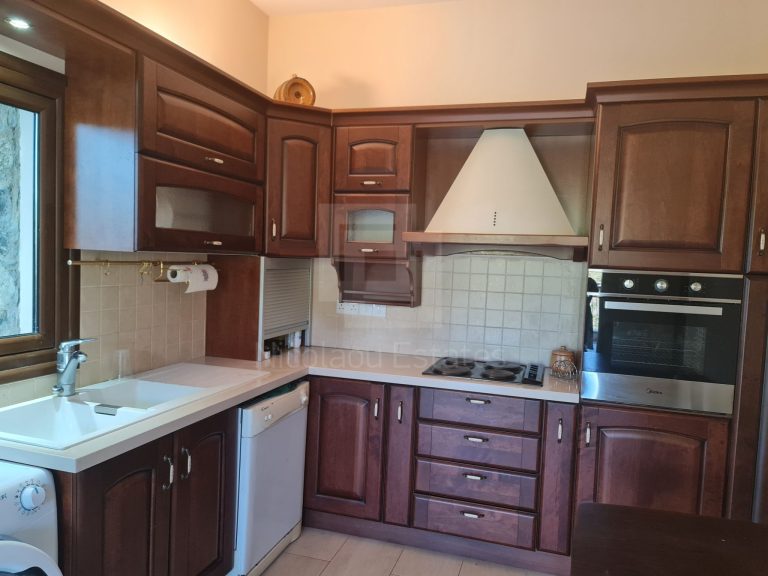 3 Bedroom House for Rent in Pano Platres, Limassol District