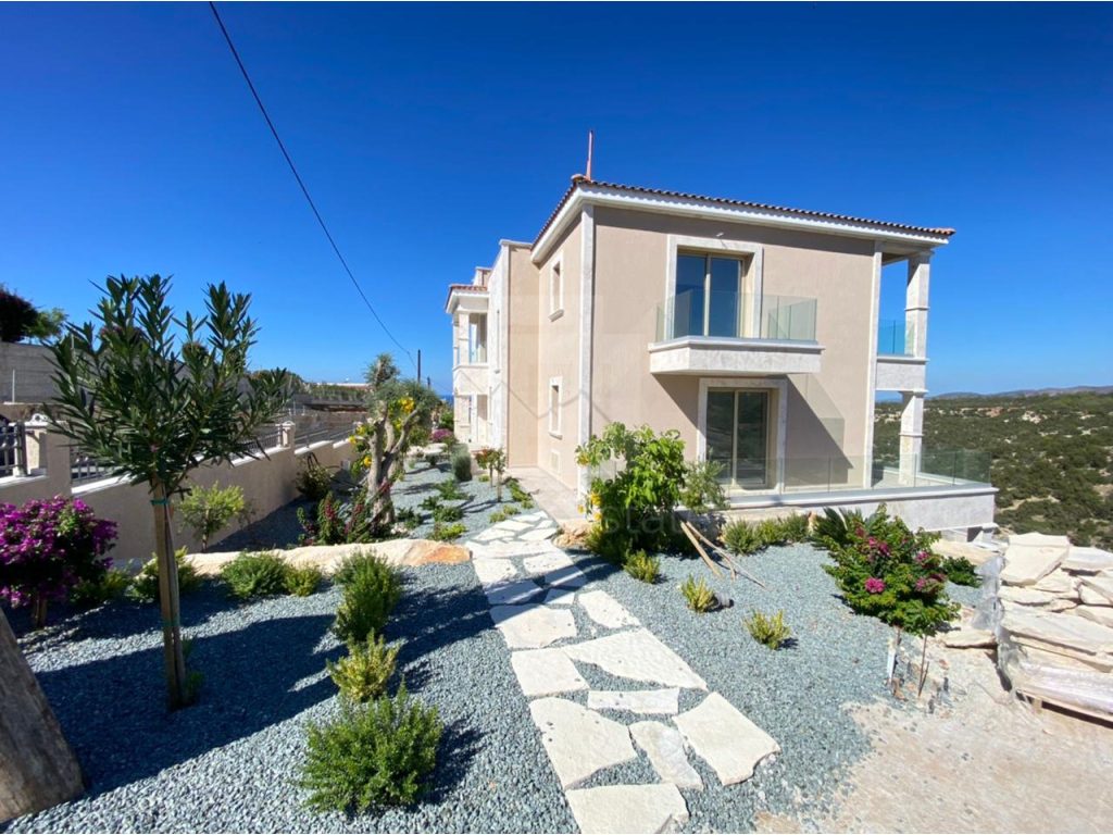 6+ Bedroom House for Sale in Peyia, Paphos District