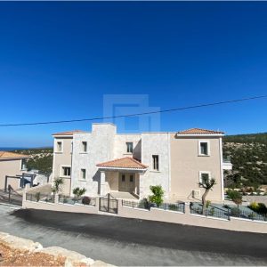 6+ Bedroom House for Sale in Peyia, Paphos District