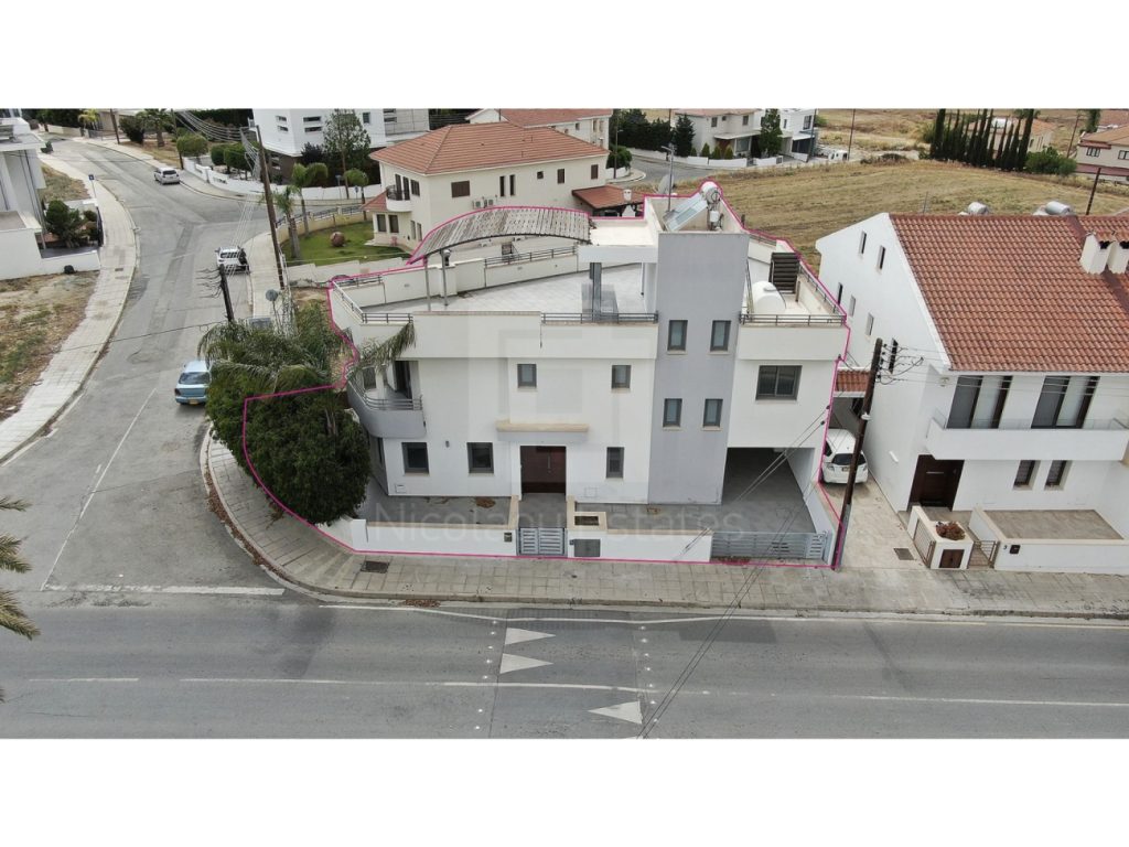 5 Bedroom House for Sale in Geri, Nicosia District