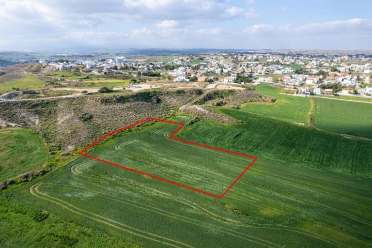 4,618m² Plot for Sale in Agios Konstantinos, Limassol District