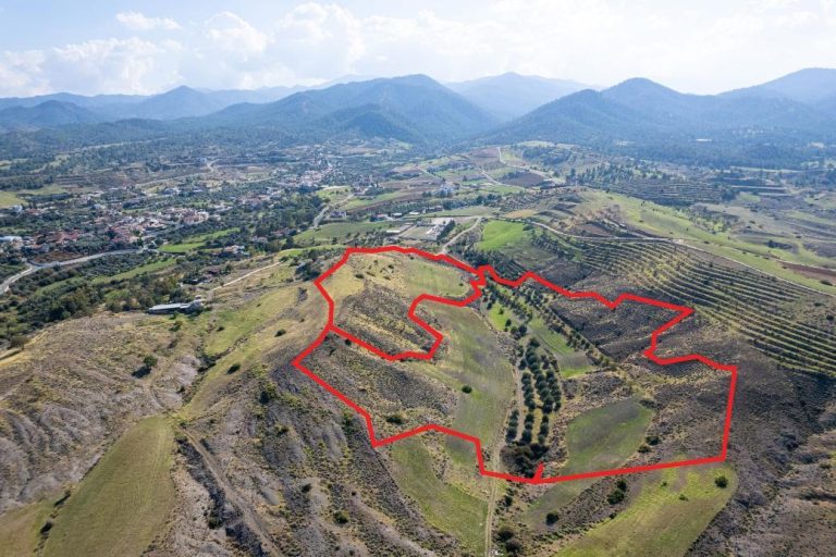 52,361m² Plot for Sale in Nikitari, Nicosia District