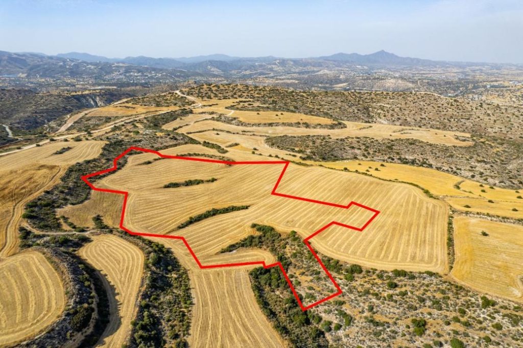 43,479m² Plot for Sale in Choirokoitia, Larnaca District