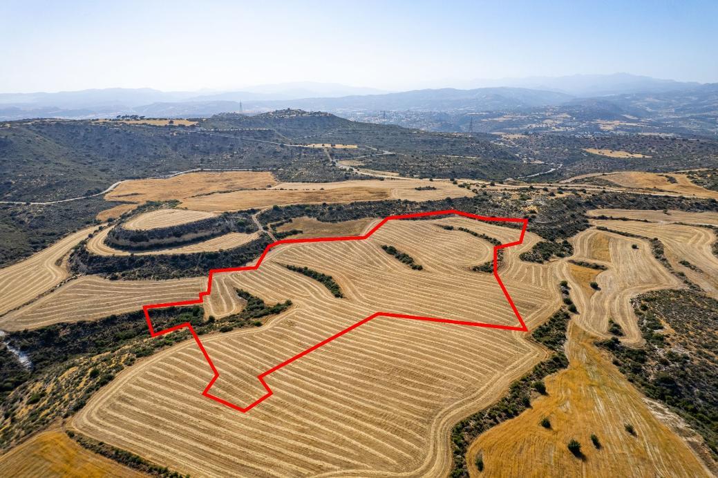 43,479m² Plot for Sale in Choirokoitia, Larnaca District