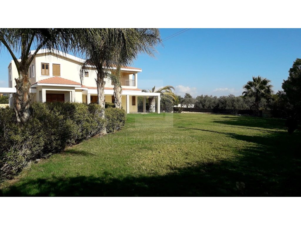 4 Bedroom House for Sale in Agioi Trimithias, Nicosia District