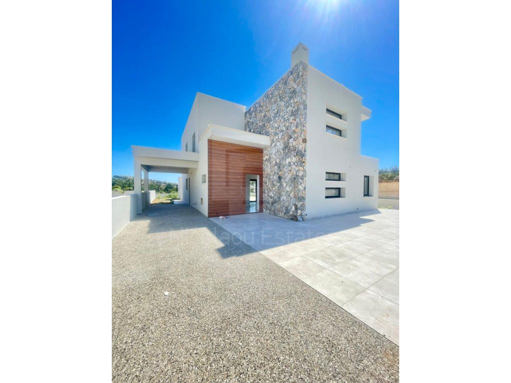 3 Bedroom House for Sale in Agios Tychonas, Limassol District