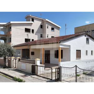 2 Bedroom House for Sale in Strovolos, Nicosia District