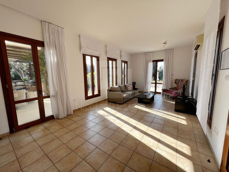 3 Bedroom House for Sale in Kouklia, Paphos District