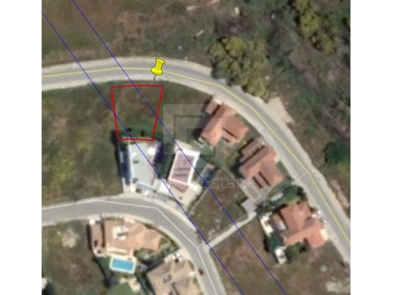 600m² Plot for Sale in Strovolos, Nicosia District