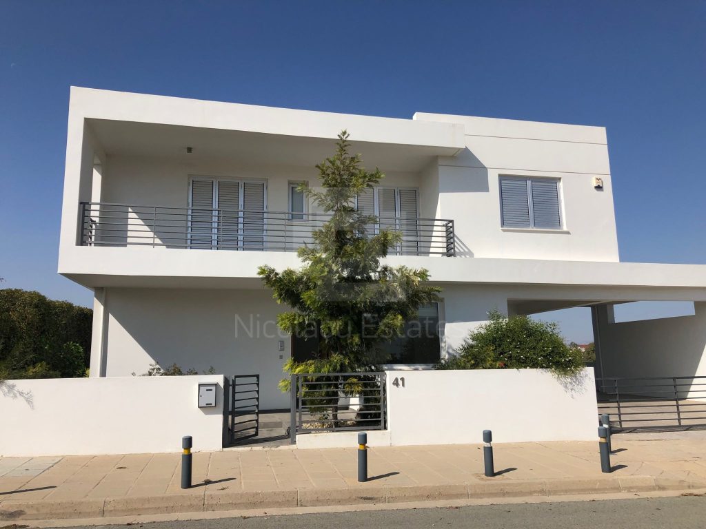 4 Bedroom House for Sale in Strovolos, Nicosia District