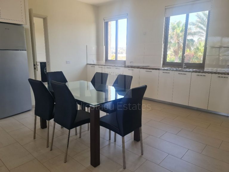 6+ Bedroom House for Sale in Zygi, Limassol District