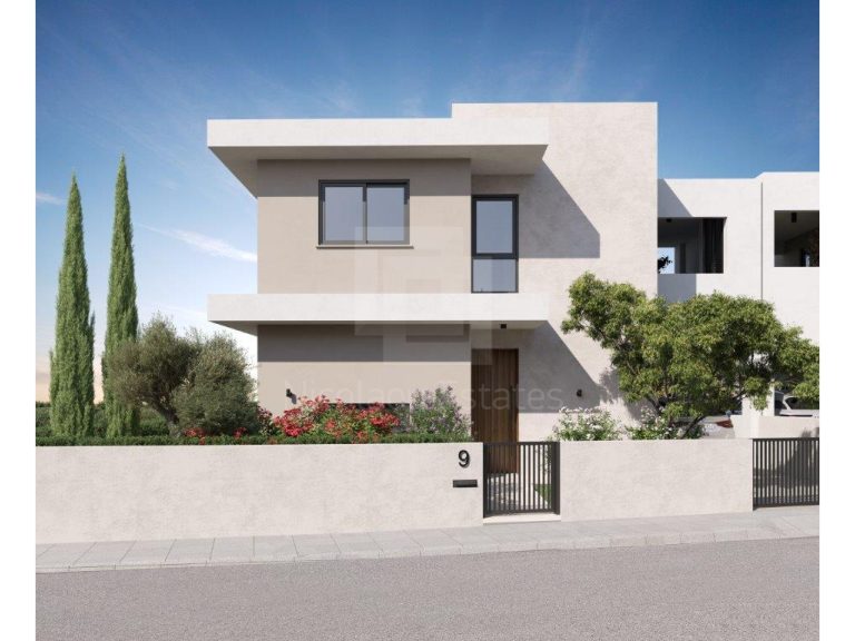 4 Bedroom House for Sale in Agios Tychonas, Limassol District