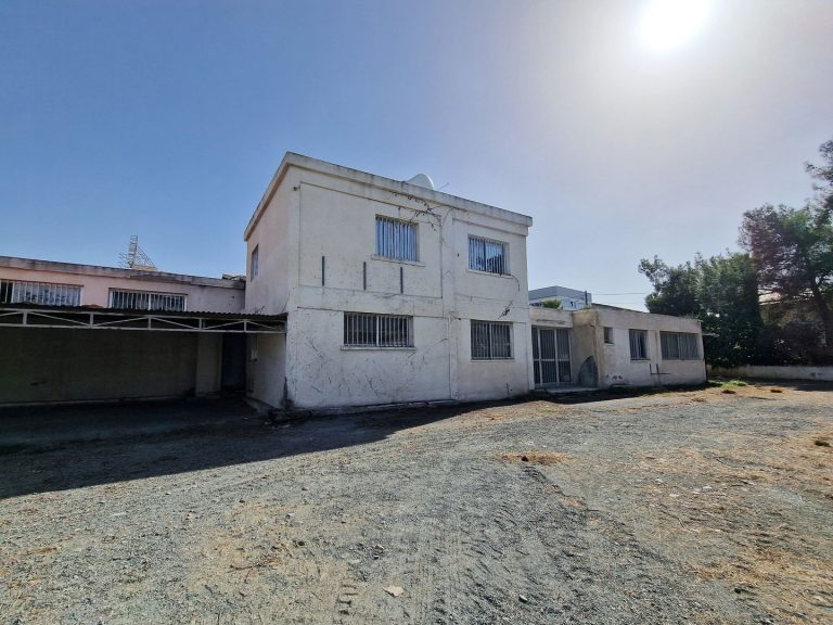 375m² Commercial Property for Sale in Strovolos, Nicosia District