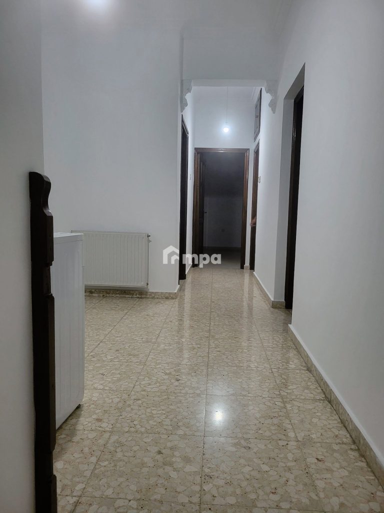 6+ Bedroom House for Sale in Larnaca District