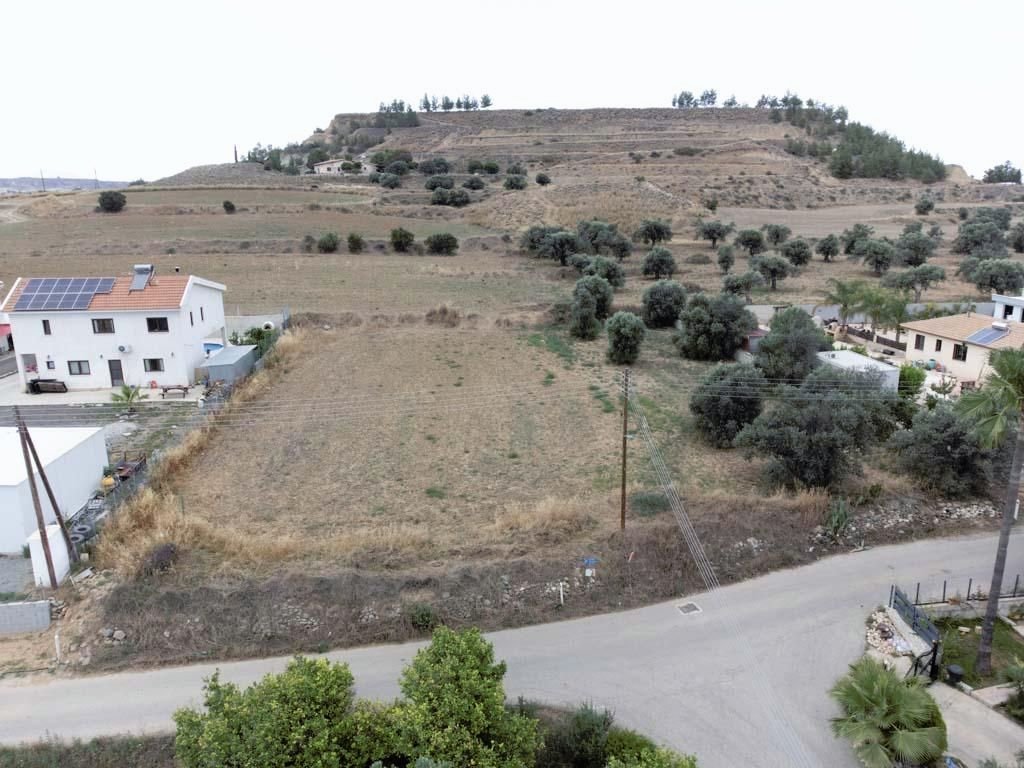 2,342m² Residential Plot for Sale in Kampia, Nicosia District