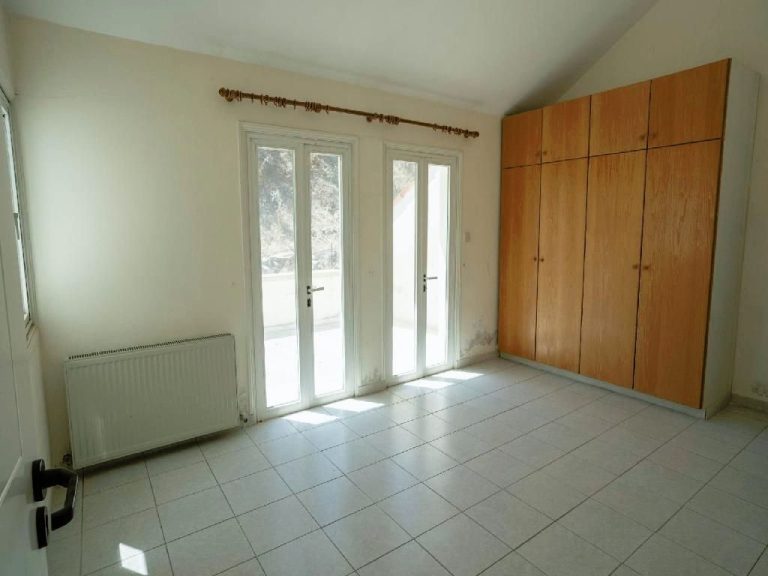 500m² Building for Sale in Agios Epifanios Oreinis, Nicosia District