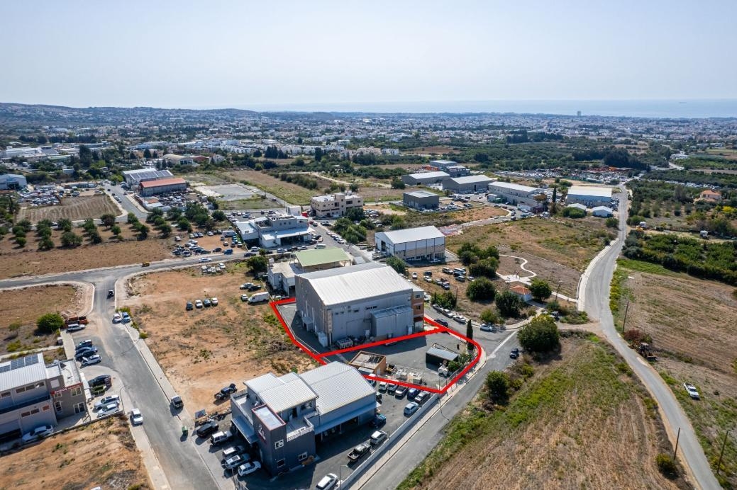 1615m² Warehouse for Sale in Tremithousa, Paphos District