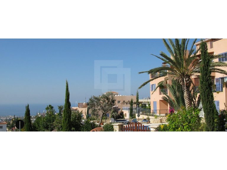 461m² Building for Sale in Tala, Paphos District