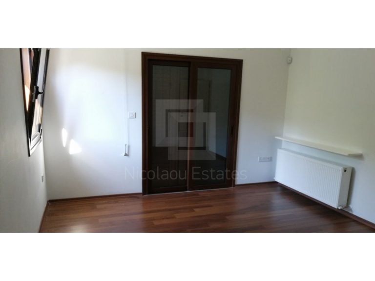 527m² Building for Sale in Kakopetria, Nicosia District