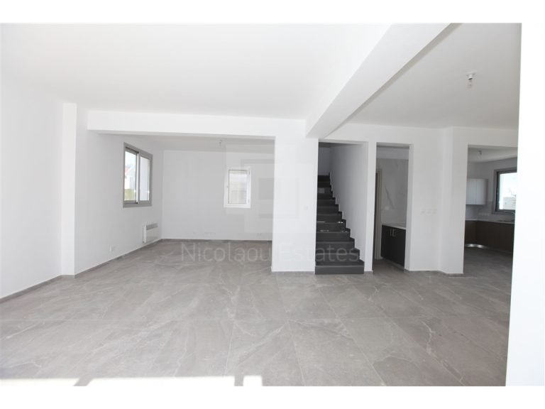 4 Bedroom House for Sale in Strovolos, Nicosia District