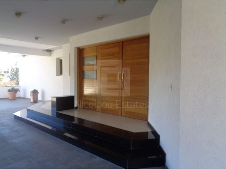 6+ Bedroom House for Sale in Agios Tychonas, Limassol District