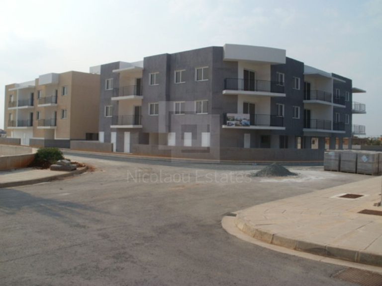 1650m² Building for Sale in Liopetri, Famagusta District