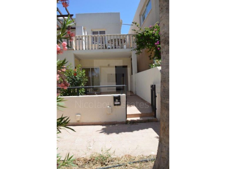 2 Bedroom House for Sale in Tombs Of the Kings, Paphos District